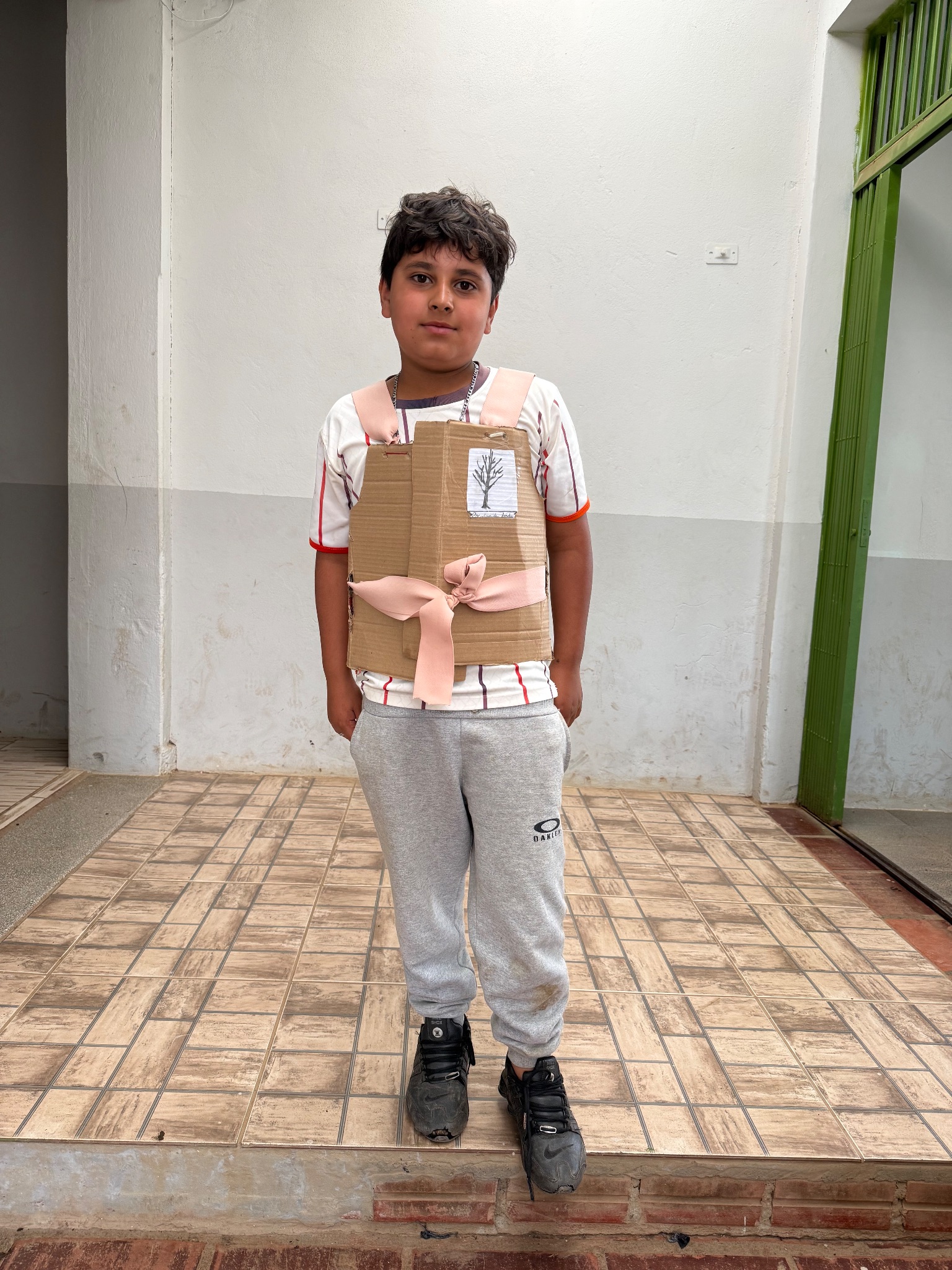 Thailon, Theilor e Mikael