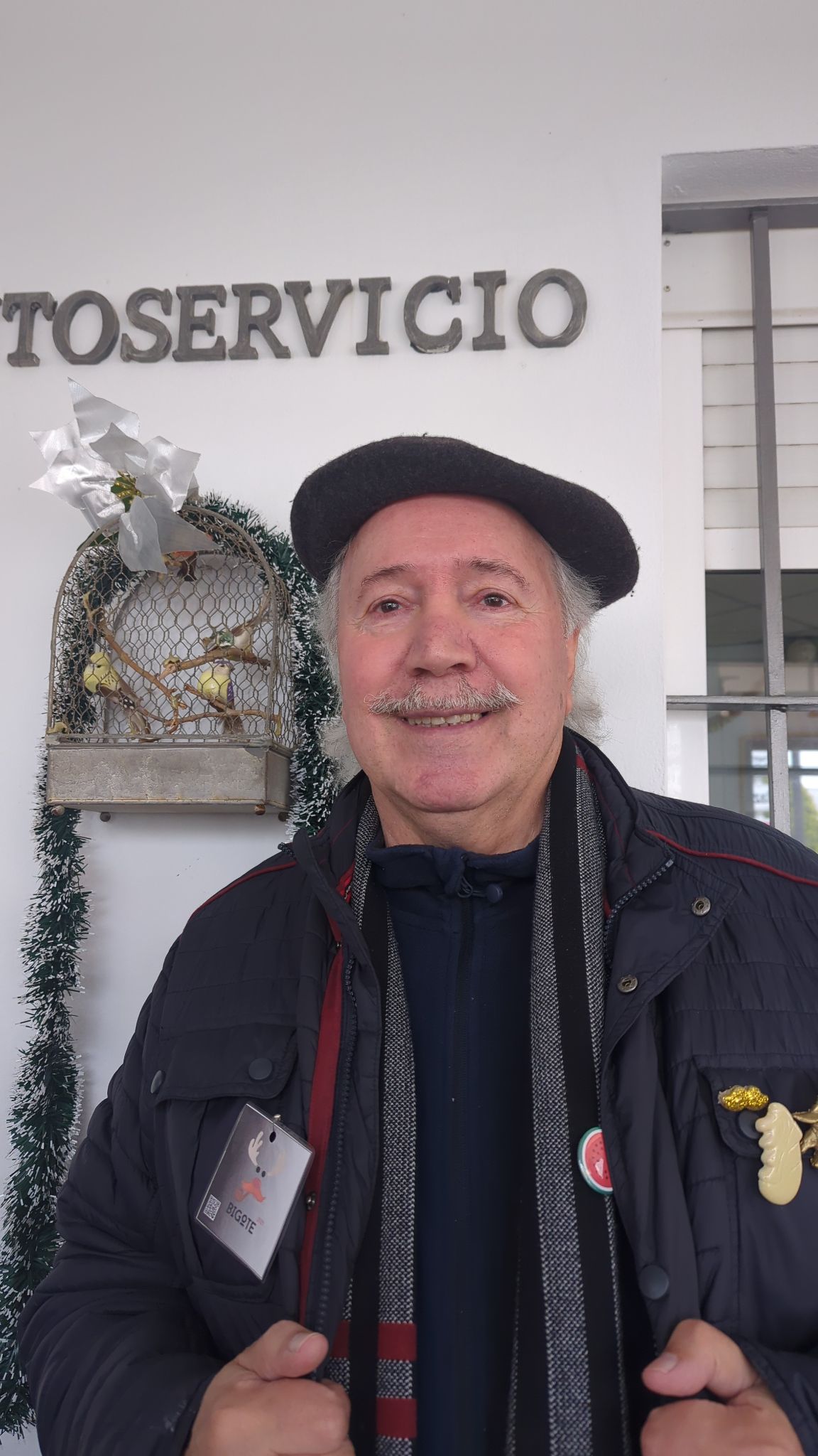 Carlos (Bigote honorífico)