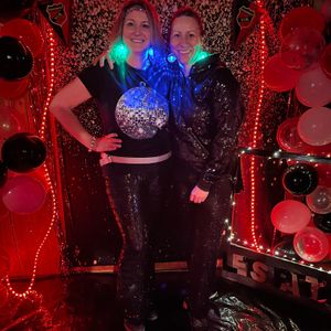 Diskogirls Andrea und Dani
