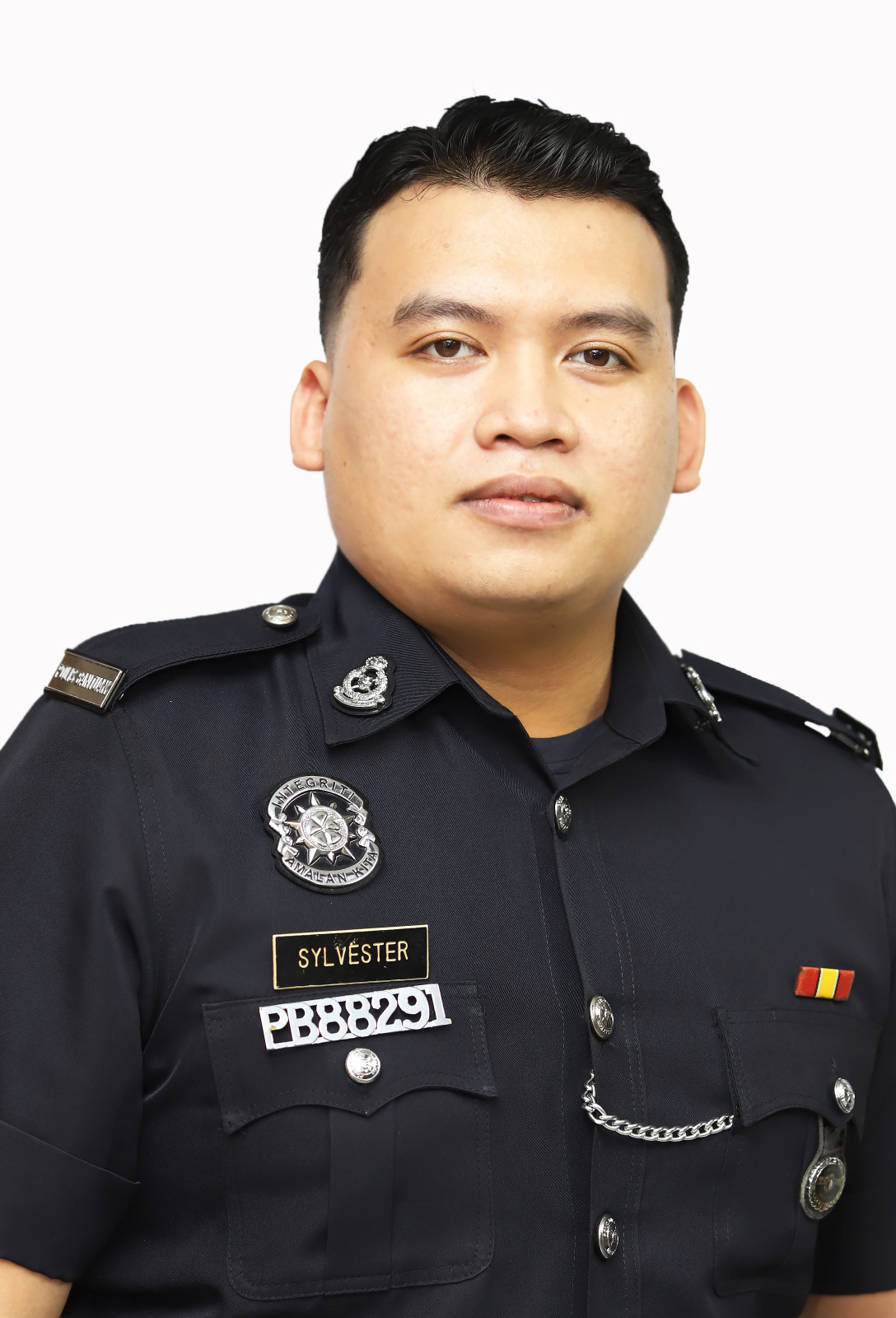 Encik Sylvester Isaac Anak Camle