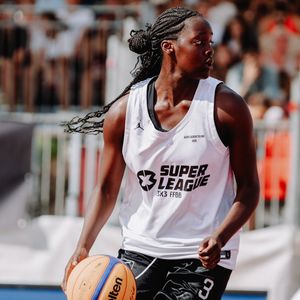 Angie Nkodia – Paris Basket 18